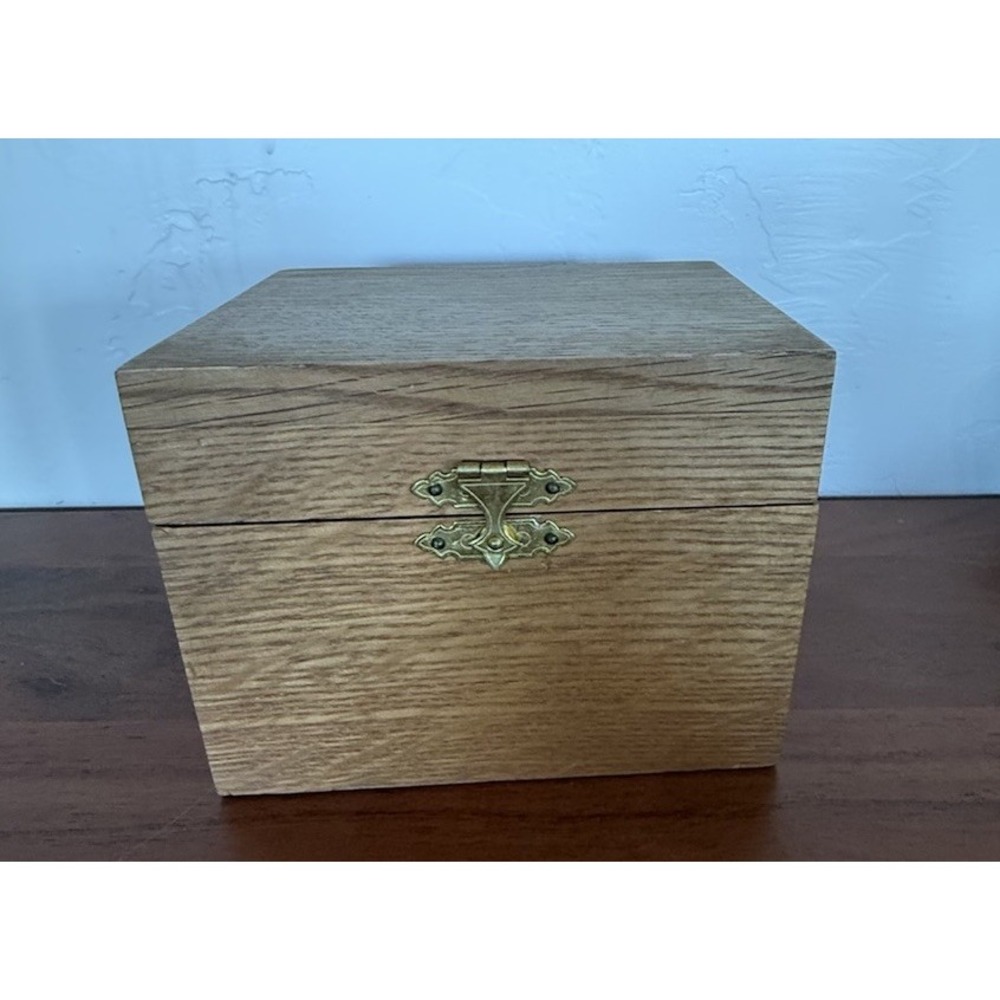 Vintage Oak Wood Carved Box Handmade Folk Art Jewelry Storage lined W/Velvet 6"
